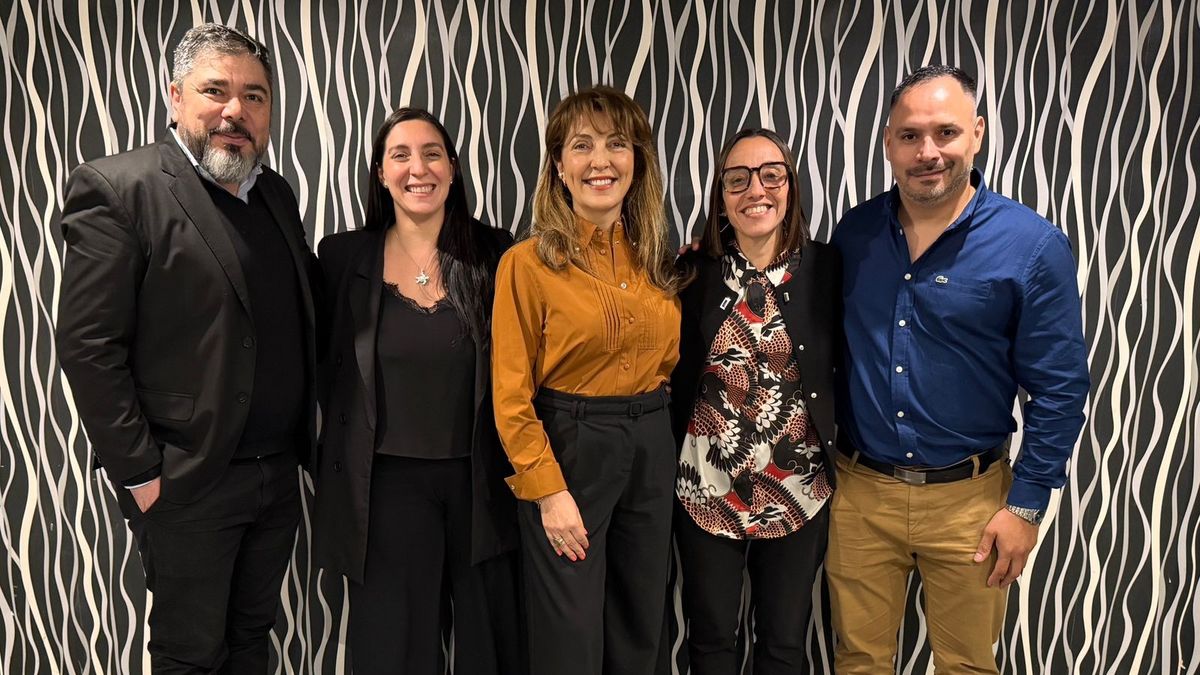 Interassist: Darío Fasulo, supervisor retail interior; Paula Gallo, gerenta comercial; Graciela Albornoz, directora comercial; Erika Van Weele, comercial corporativo; y Matías Guillote, supervisor retail Buenos Aires.