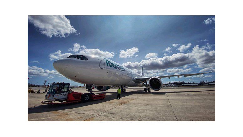 Los precios del transporte aéreo de pasajeros bajaron un 9,4% en el cuarto trimestre de 2022 respecto al trimestre anterior, pero registraron un incremento del 6,4% respecto al mismo periodo de 2021