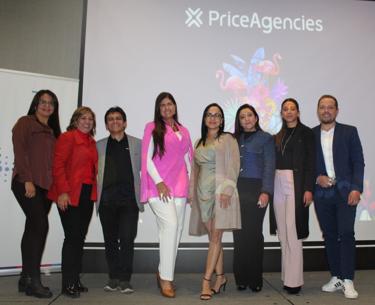 Equipo de PriceAgencies, representantes de las cadenas hoteleras y la Oficina de Turismo de República Dominicana en Colombia.