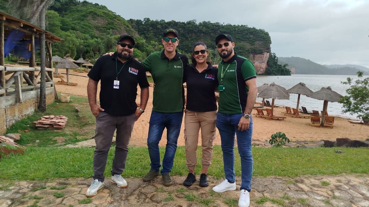 La presencia de los gu&iacute;as ayud&oacute; a los viajeros a sentirse m&aacute;s c&oacute;modo en su visita.