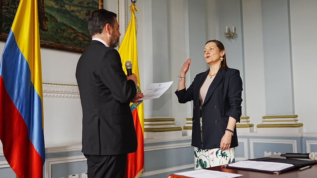Posesión de Ángela Garzón en el Instituto Distrital de Turismo.