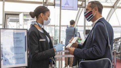 Air France instaura el uso del tapabocas mientras IATA lanza sus recomendaciones Air France instaura el uso del tapabocas mientras IATA lanza sus recomendaciones