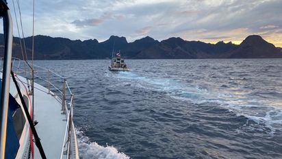Veleros a Juan Fernández: conoce el archipiélago con experiencias únicas en el mar