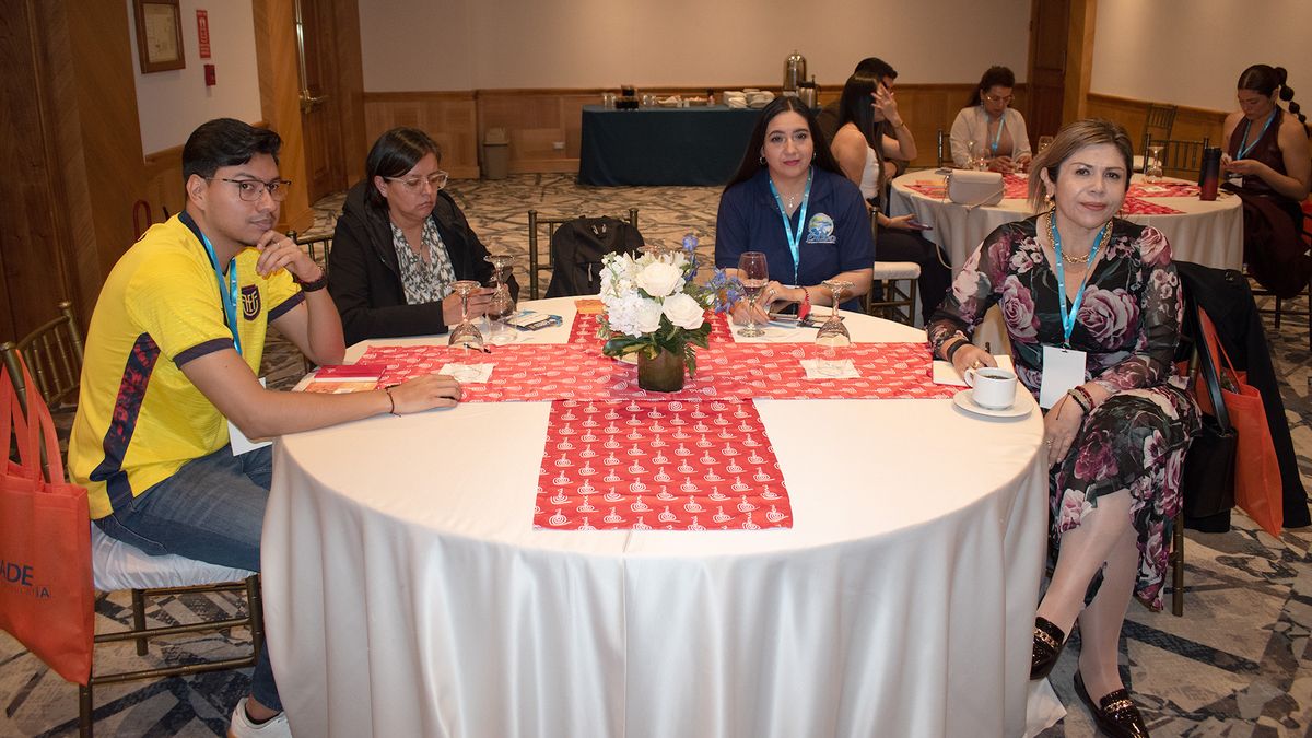 Capacitación de PromPerú en el Ladevi Workshop Quito. 