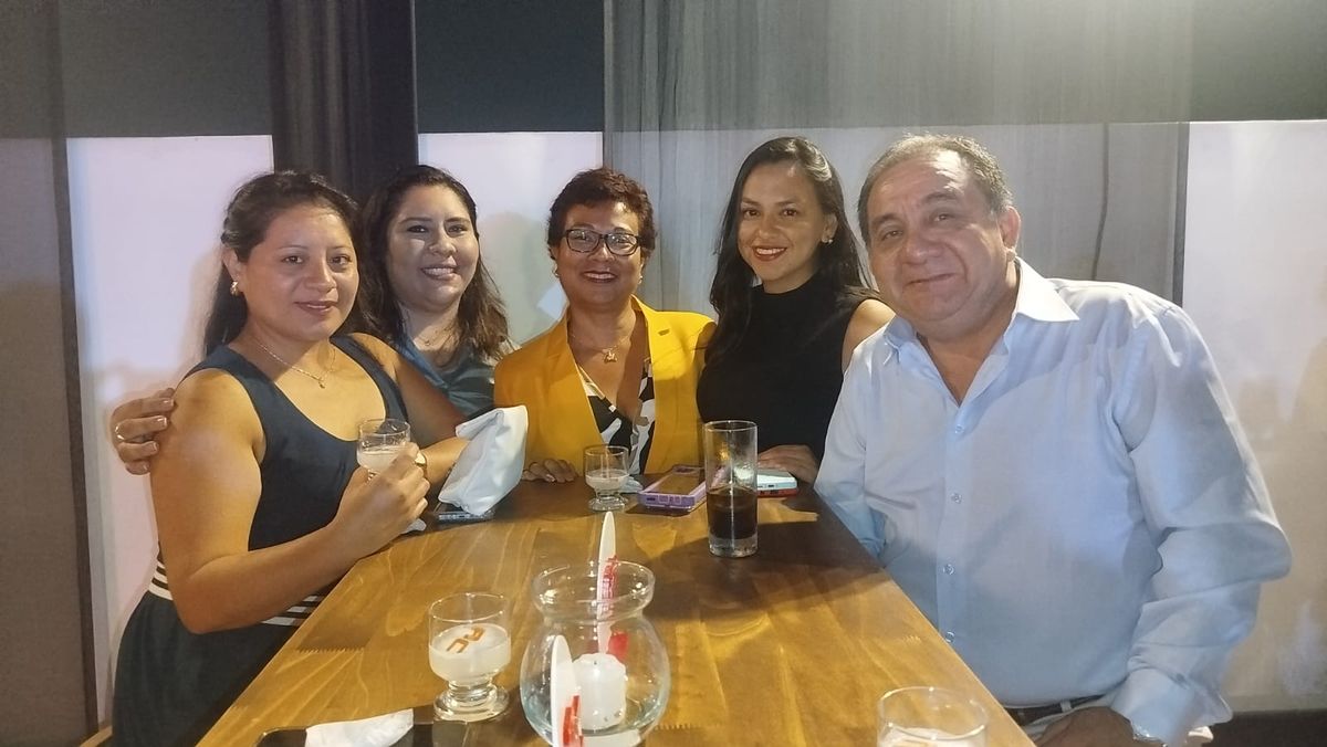 Agentes de viajes invitadas a la celebración organizada por Assist Card.