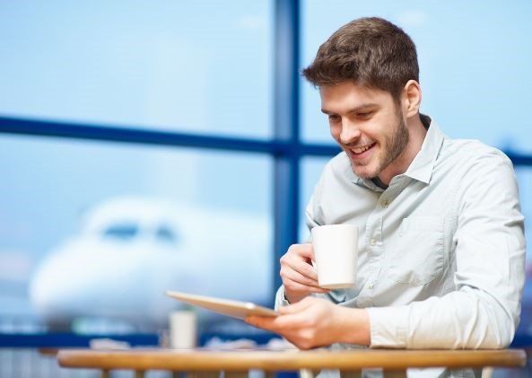 El servicio de Wi-Fi en los aeropuertos requiere de ciertos cuidados.