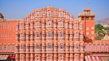 Descubre por qué Jaipur es una parada imperdible en tu viaje por India.