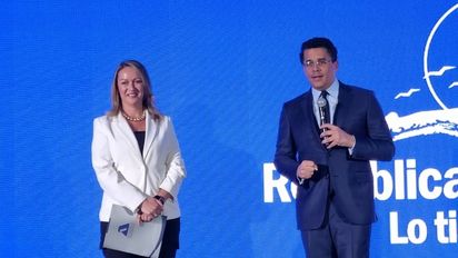 Paula Cortés Calle, presidente ejecutiva de Anato y David Collado. ministro de Turismo de República Dominicana, concretaron la participación del destino en La Vitrina Turística Anato.