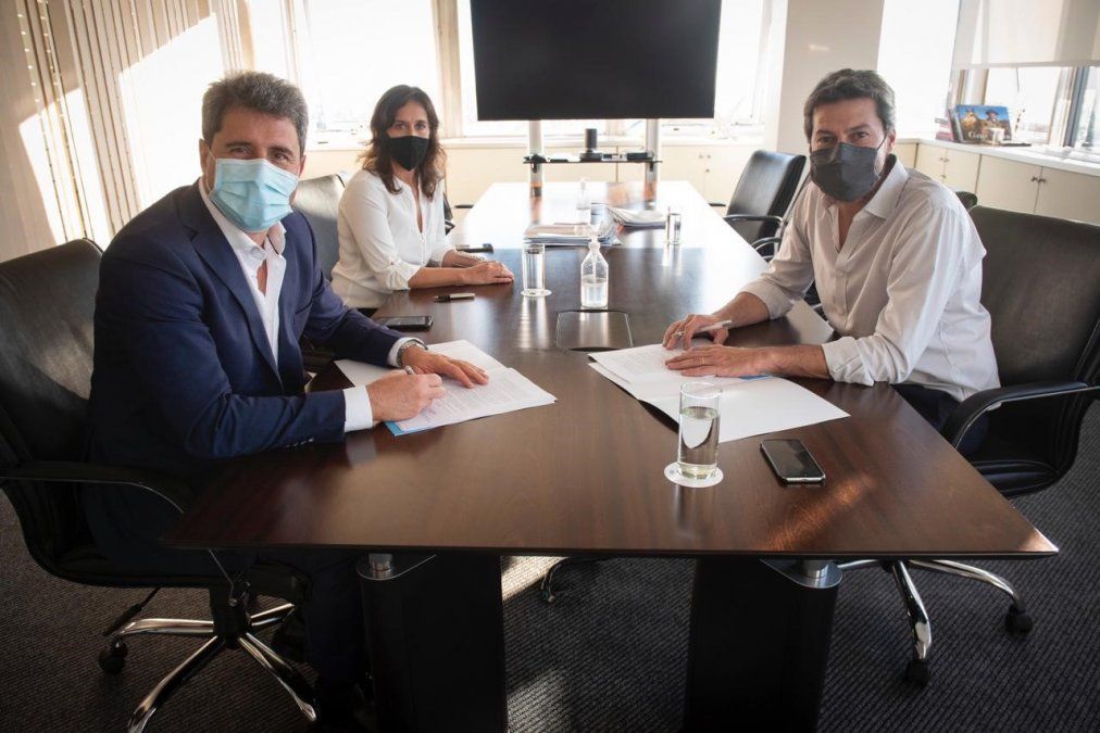 Sergio Uñac, Claudia Grynszpan y Matías Lammens.