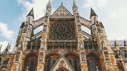 La Abadía de Westminister, en Londres, uno de los edificios más icónicos de Londres, ciudad más buscada para descubrir en un solo día, según TUI Musement.