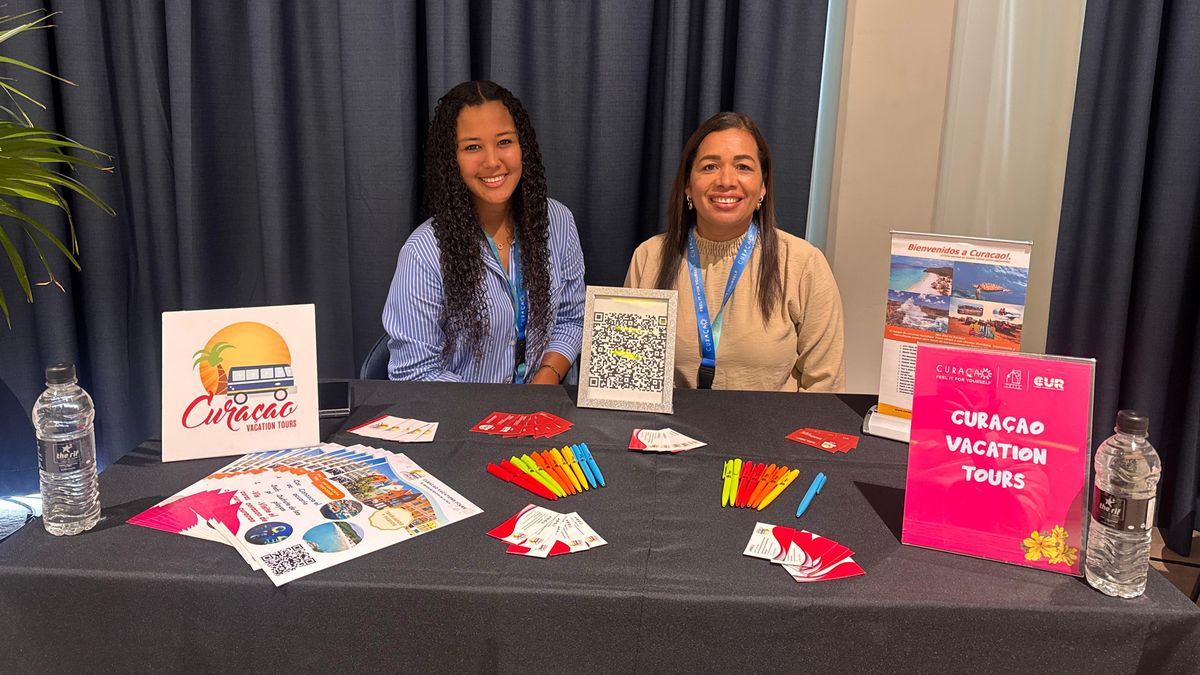 Stand de Curazao Vacations Tours, durante las reuniones uno a uno en el marco del Latin American Trade Symposium. 