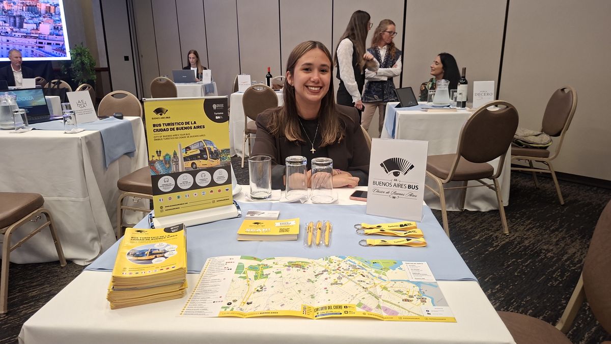 Ailen Fernandez, ejecutiva de cuentas de Buenos Aires Bus. Ailen Fernandez, ejecutiva de cuentas de Buenos Aires Bus.
