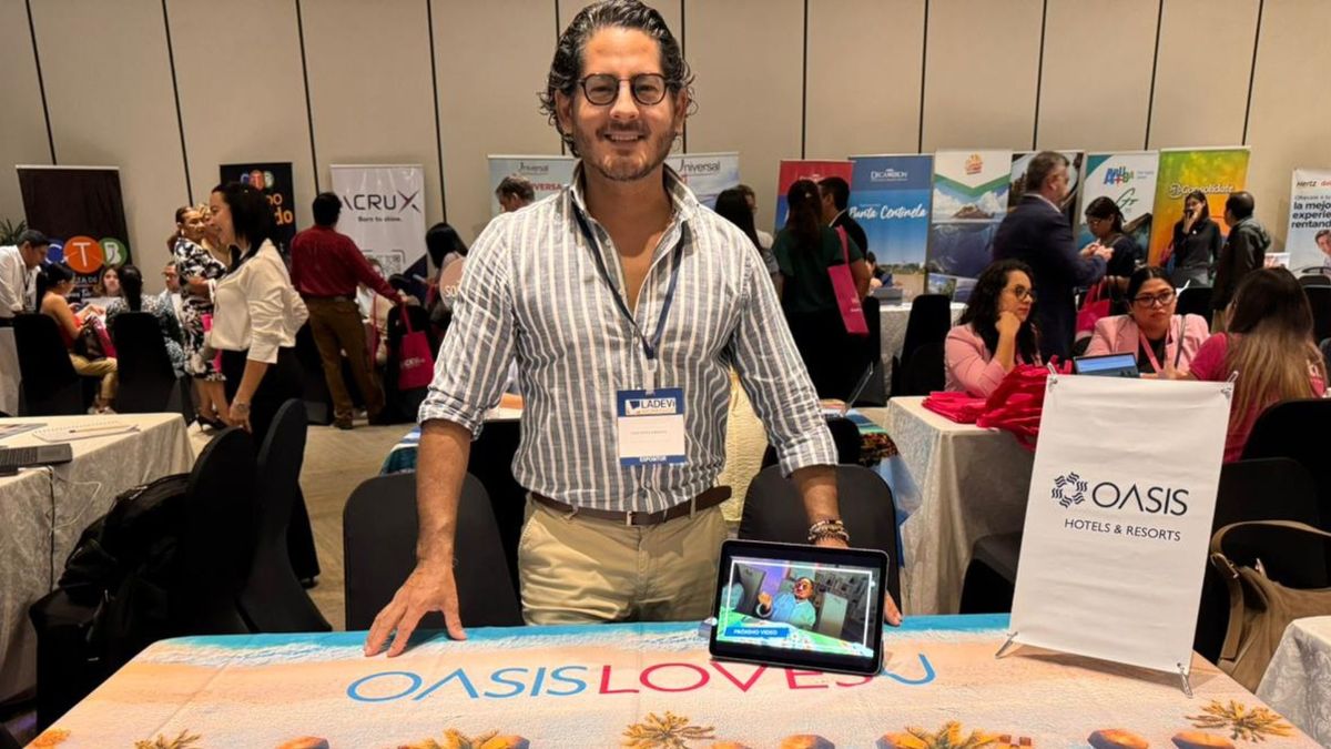 Alonso Flores, de Oasis Hotels & Resorts, en Ladevi Workshop Guayaquil. 