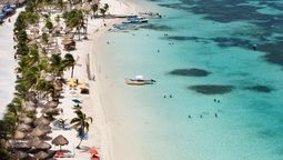 El&nbsp;Paquete Económico contempla un aumento al Derecho de No Residente del 35.8% para turistas internacionales.