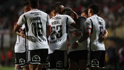 Colo Colo complica sus chances de avanzar a octavos de final
