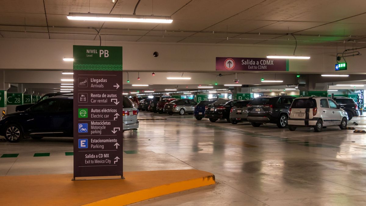 Te compartimos toda la información que debes saber sobre el servicio de estacionamiento del AIFA si tienes progamado un vuelo desde dicha terminal.