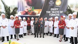 Turkish Airlines renueva todos los menús de comidas a bordo destacando los sabores tradicionales de Turquía.