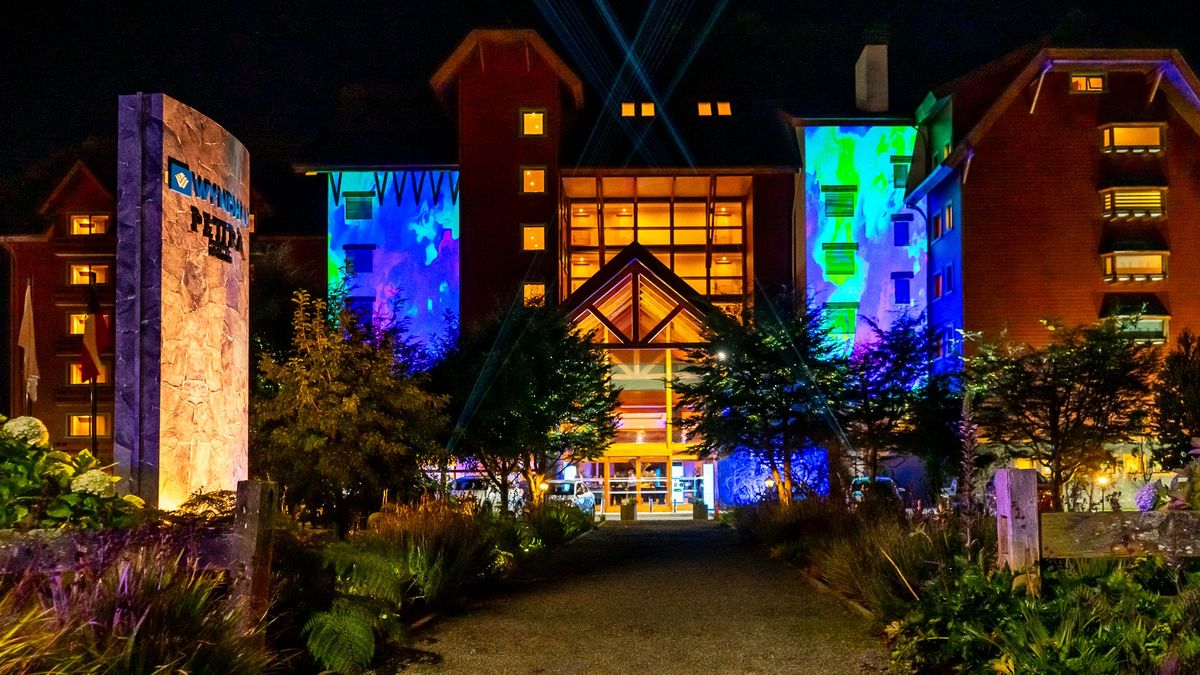 Hotel Pettra Wyndham Puerto Varas es el séptimo establecimiento de la cadena en Chile.