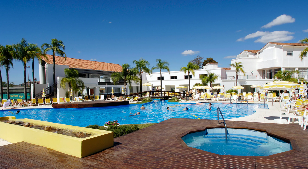 Vacaciones de invierno: las Termas de Río Hondo fueron uno de los destinos más visitados del norte argentino y del país en general. Vacaciones de invierno: las Termas de Río Hondo fueron uno de los destinos más visitados del norte argentino y del país en general.