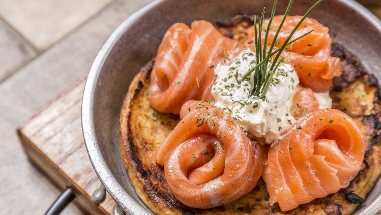 Blossom de Martínez también ofrece estacionamiento sin cargo para sus comensales.