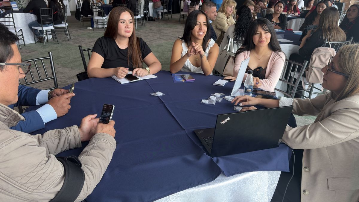 Rueda de negocios de Polimundo en Quito. Mesa de Delta.