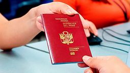 Migraciones explica por qué no debes viajar con pasaporte por vencer. 
