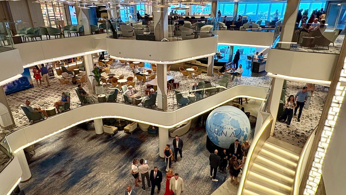 El interior del crucero.