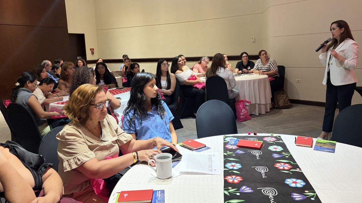 Capacitación de PromPerú, en el Ladevi Workshop Guayaquil. 