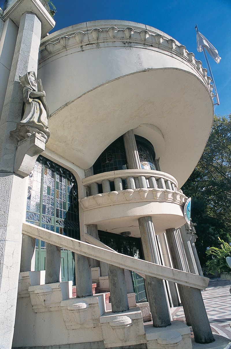 En el Edificio de la Munich (Av. de los Italianos 851, Costanera Sur) se ofrecen visitas guiadas para conocer algo más del humor gráfico argentino.
