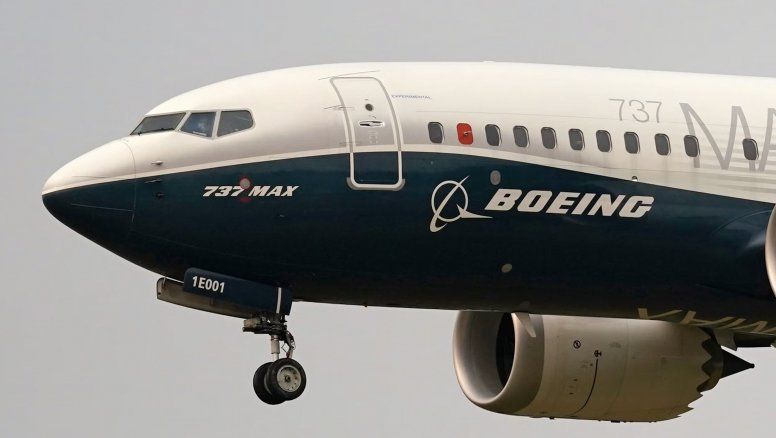 Boeing 737.