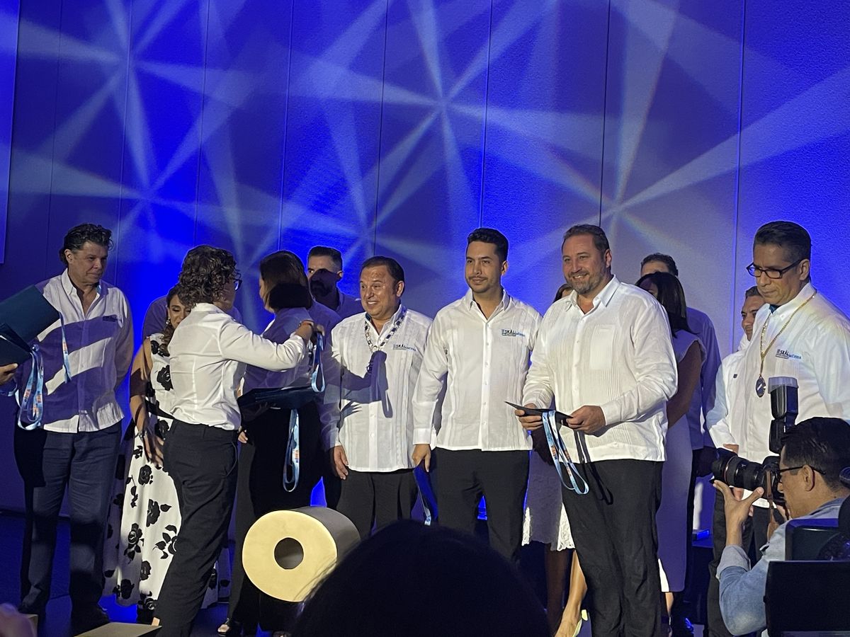 Cesáreo Aponte de Azabache asumió la vicepresidencia de Skål Internacional Mérida.