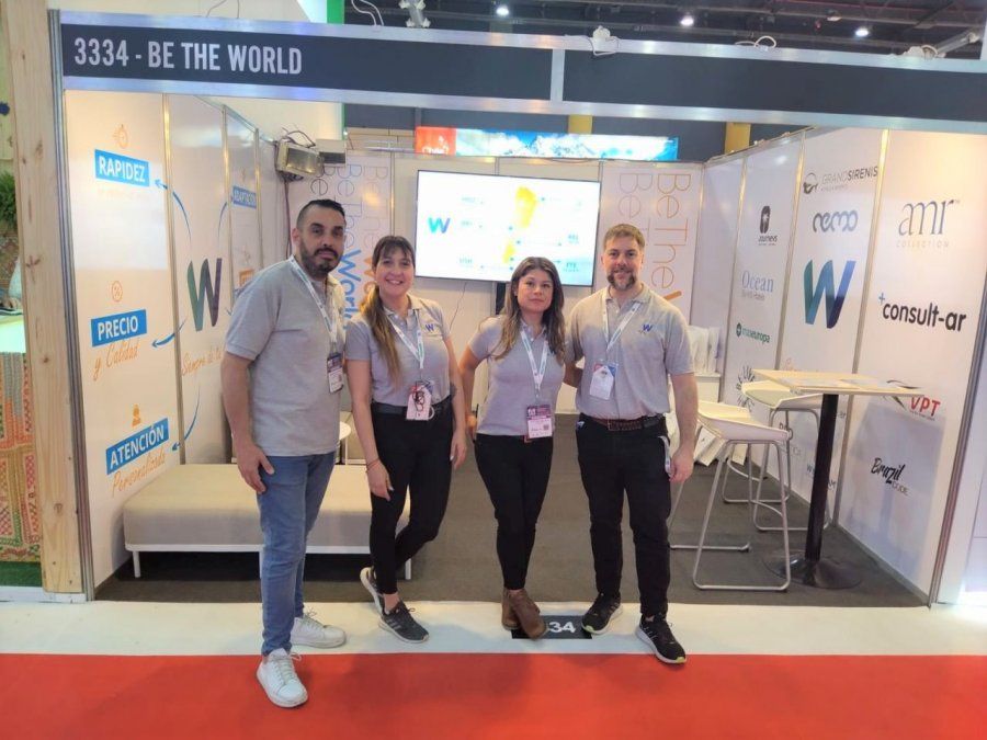 Personal de Be The World en FIT.