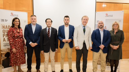 Representantes de CEAV y de los organismos turísticos de Castilla y León y Valladolid.