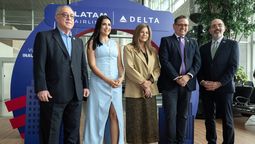 Ángel Córdova, gerente de Tagsa; Patricia Chiriboga, subsecretaria de Transporte Aéreo; Mónica Fistrovic, CEO de Latam Airlines Ecuador; Mateo Estrella, viceministro de Turismo; y Erik Martini, cónsul general de Estados Unidos en Guayaquil.&nbsp;