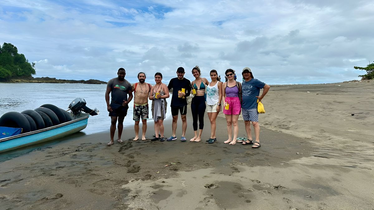 ProColombia premió al eco-lodge El Almejal en Bahía Solano con un Press Trip por reconocimiento a mejor encadenamiento en pro del turismo.