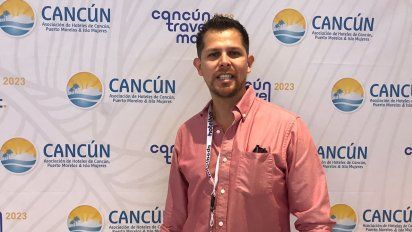 Moisés Montemayor, director de Ventas de Krystal Urban Cancún & Beach Club.