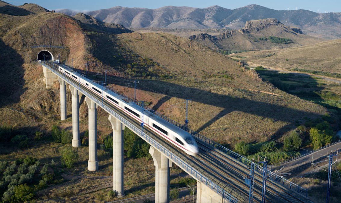 Infraestructura de Adif que permite operar la ruta de alta velocidad a Asturias.