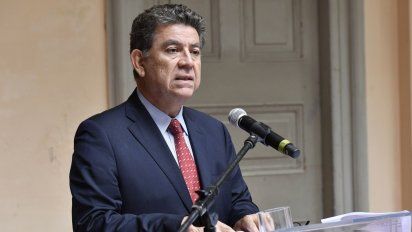 Gustavo Meza Cuadra, canciller peruano, informó que analizarán a otros países para reapertura de fronteras.