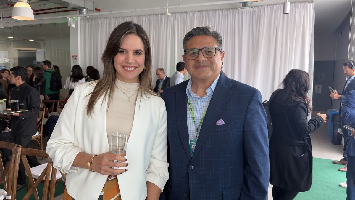 Presentación oficial de alianza entre Intermundial y Equisuiza, en Quito.