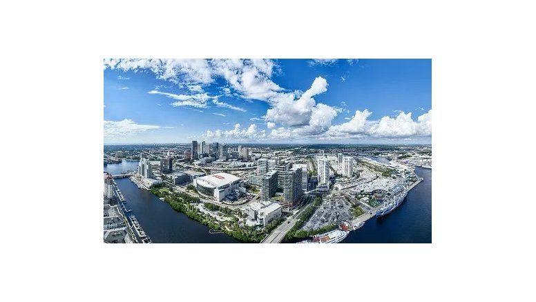 Visit Tampa Bay presentó el distrito Water Street que se convirtió en el primero en adquirir la certificación Well por su arquitectura que influye de manera positiva en la salud y bienestar de la sociedad.