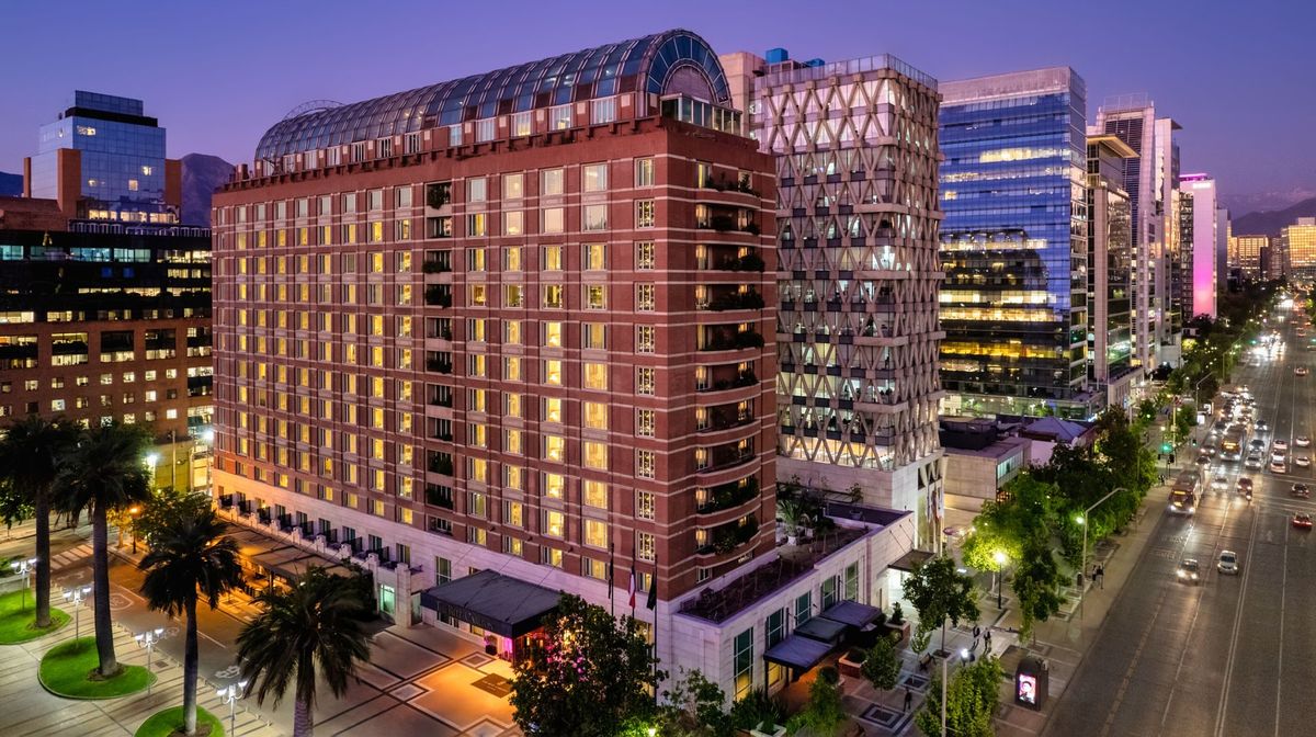 The Ritz-Carlton Santiago está entre los hoteles distinguidos por Condé Nast. 