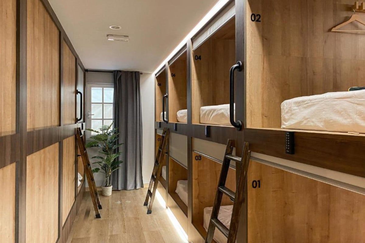 Uno de los hoteles cápsula estrenados en Valencia criticado por HOSBEC.