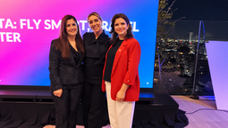 Delta FLY SMART, TRAVEL BETTER: Gabriela Cioccia, Daniela Urrizola (Viajando Ando) y Soledad Lago