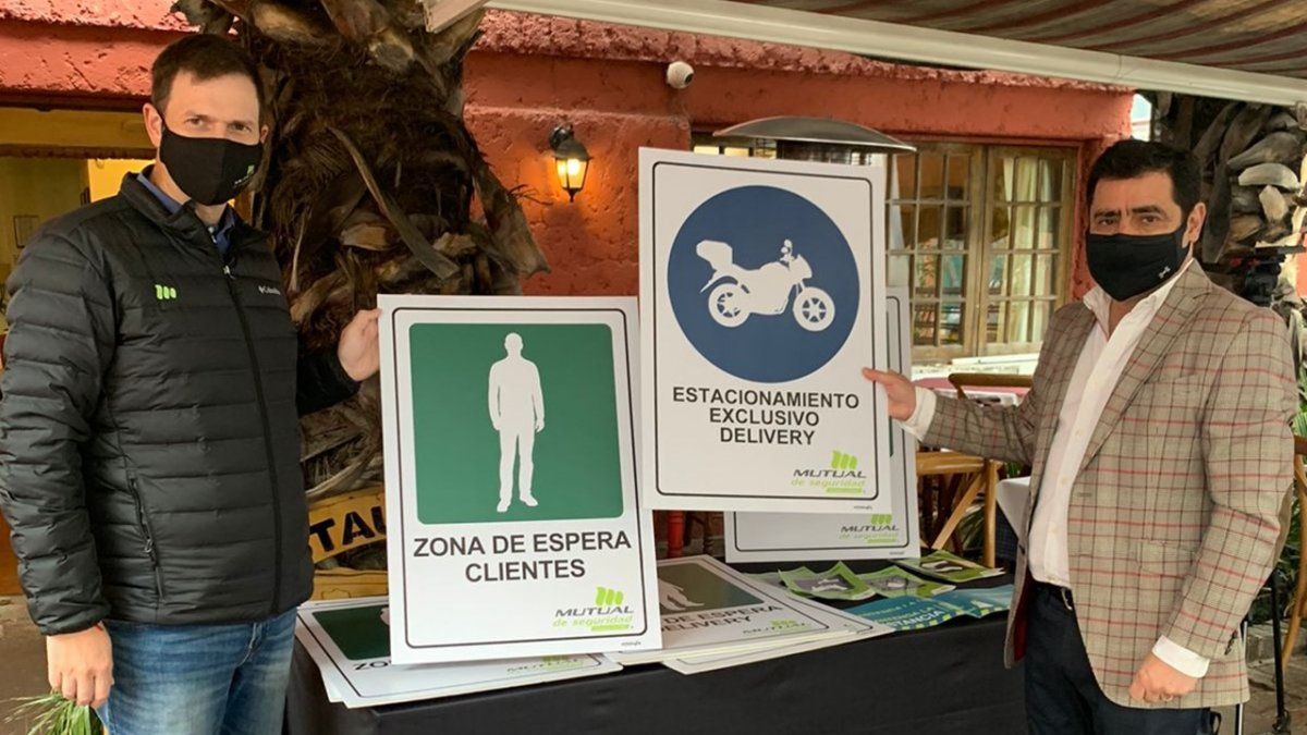 La iniciativa de Achiga y la Mutual de Seguridad trae recomendaciones y buenas prácticas preventivas de delivery para los repartidores, consumidores, restaurantes y el comercio asociado. - Ladevi Medios y Soluciones La iniciativa de Achiga y la Mutual de Seguridad trae recomendaciones y buenas prácticas preventivas de delivery para los repartidores, consumidores, restaurantes y el comercio asociado.