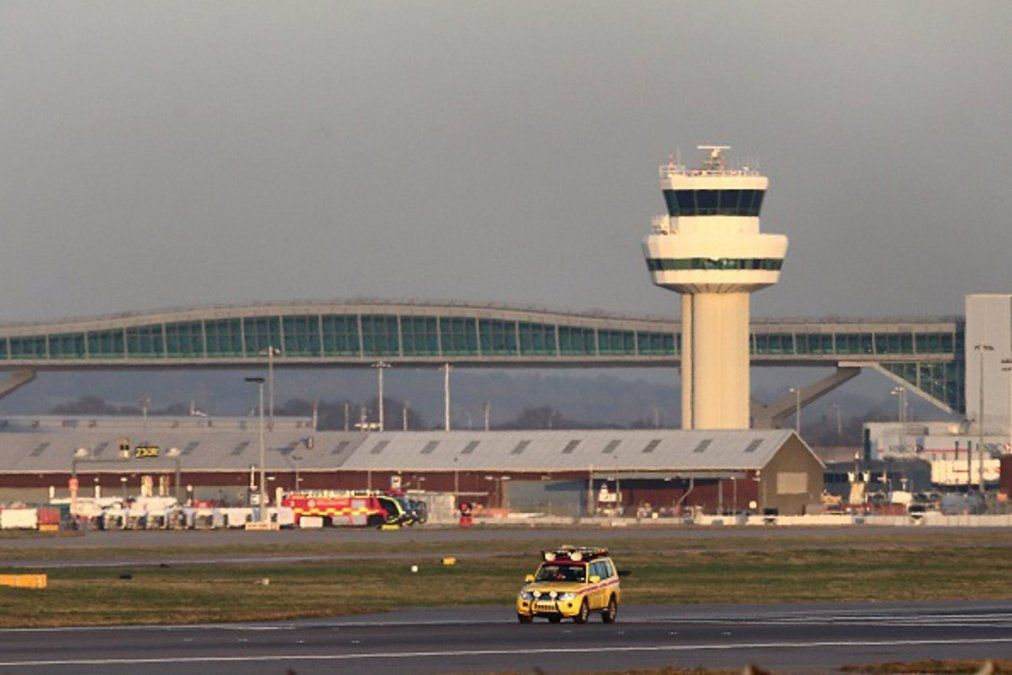 Torre de control del aeropuerto de Gatwick