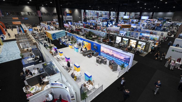 Un sector del área de negocios de IPW 2025 en el McCormick Place de Chicago.