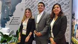 Ximena Becerra, representante comercial para Latinoamérica; Mario Villafaña, gerente de Ventas de Lomas Travel; y Angélica Quino, gerente de Ventas para Latinoamérica de Grupo Lomas.