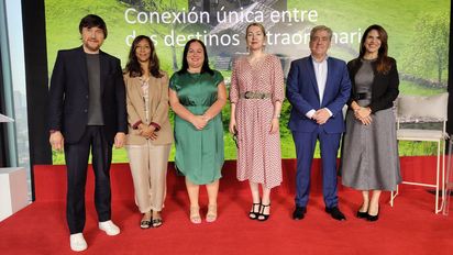 Directivas de Iberia junto a delegados de Cantabria.
