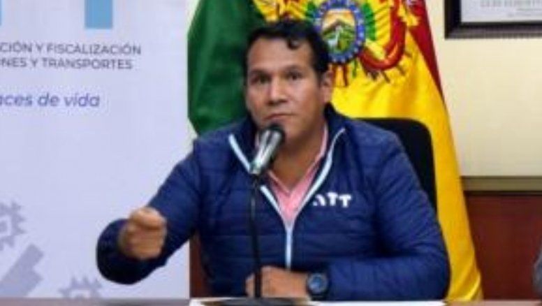 Néstor Ríos, director Ejecutivo de la Autoridad de Regulación y Fiscalización de Telecomunicaciones y Transportes (ATT), que intimó a Amas Línea Aérea.