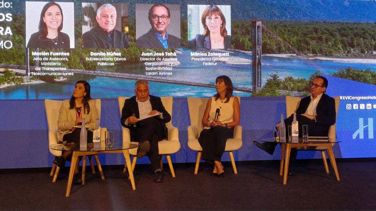 Panelistas del primer encuentro de la segunda jornada del Congreso Hotelero XVI 2025.&nbsp;